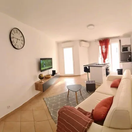 Apartment T2 Modern Near The Port - Clim