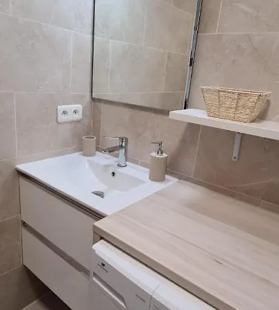 Apartment T2 Modern Near The Port - Clim Nice